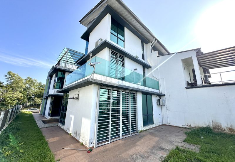 Bandar Country Homes