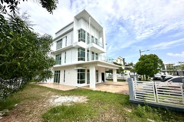 2.5-Storey Corner Bungalow for Sale Hills Residence Desa 6 Bandar Country Homes, Rawang