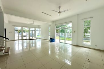 2.5-Storey Corner Bungalow for Sale Hills Residence Desa 6 Bandar Country Homes, Rawang