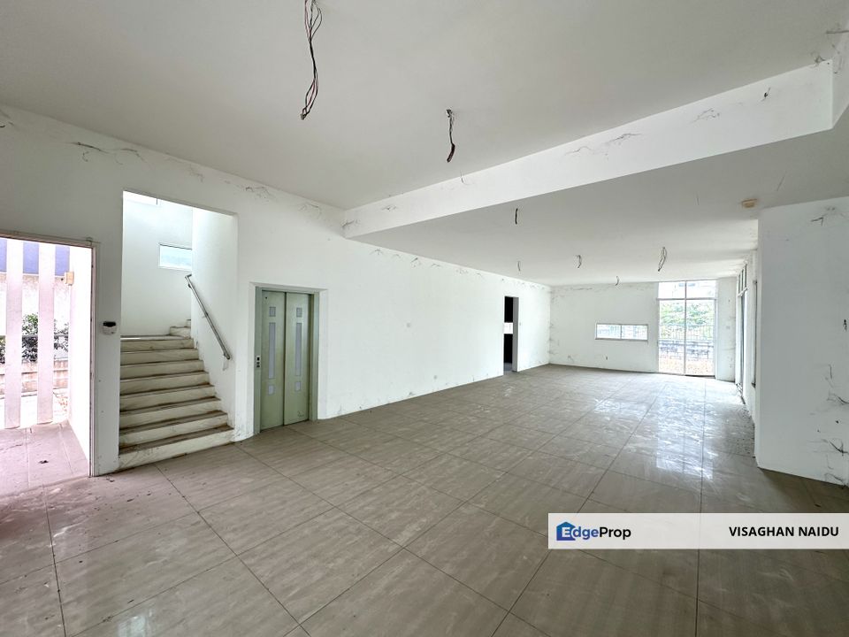 3-Storey Bungalow for Sale Ivory Heights Desa 8 Bandar Country Homes, Rawang,, Selangor, Rawang