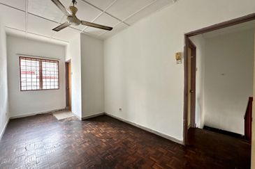 2-Storey Terrace for Sale Desa 13 Bandar Country Homes, Rawang