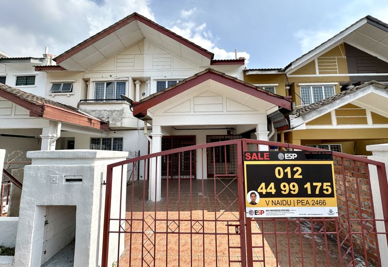 2-Storey Terrace for Sale Desa 13 Bandar Country Homes, Rawang