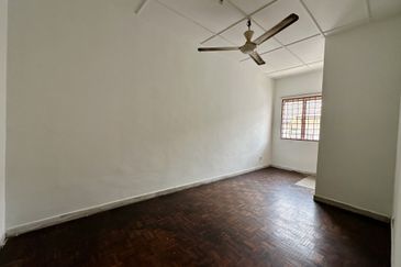 2-Storey Terrace for Sale Desa 13 Bandar Country Homes, Rawang