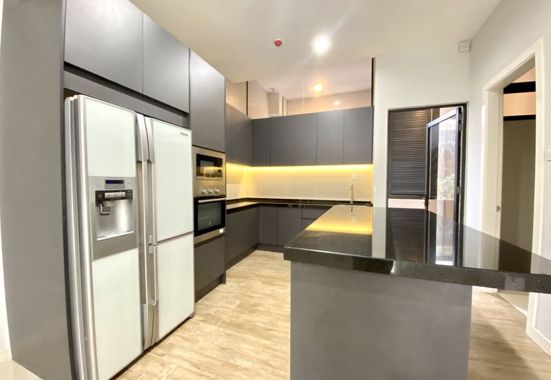 3.5-Storey End-lot Terrace for Sale Fields of Gold Villa Senja Rawang, Rawang