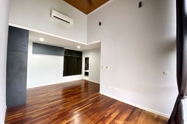 3.5-Storey End-lot Terrace for Sale Fields of Gold Villa Senja Rawang, Rawang