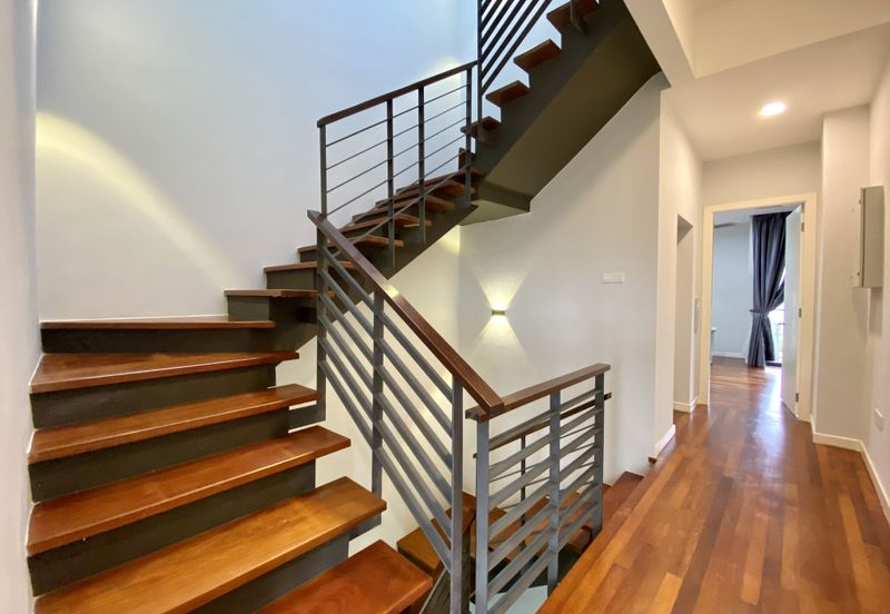 3.5-Storey End-lot Terrace for Sale Fields of Gold Villa Senja Rawang, Rawang