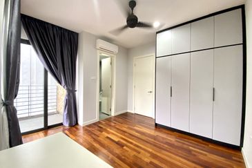 3.5-Storey End-lot Terrace for Sale Fields of Gold Villa Senja Rawang, Rawang