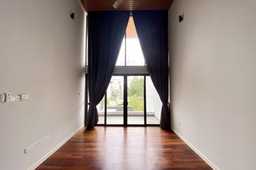 3.5-Storey End-lot Terrace for Sale Fields of Gold Villa Senja Rawang, Rawang