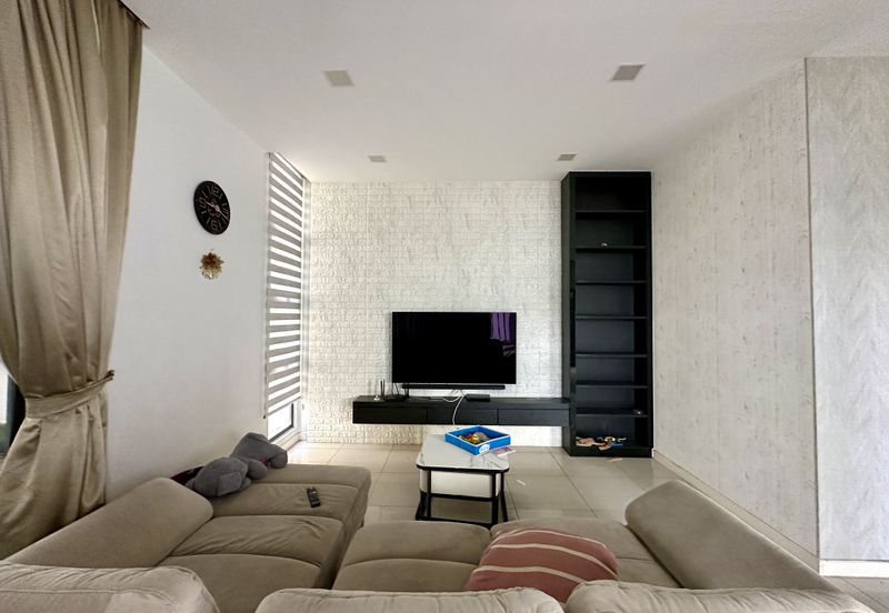 3.5-Storey Terrace for Sale Fields of Gold Villa Senja Rawang, Rawang