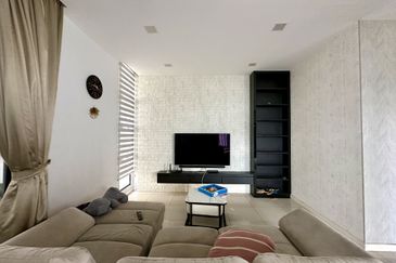 3.5-Storey Terrace for Sale Fields of Gold Villa Senja Rawang, Rawang