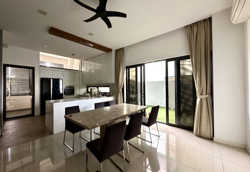 3.5-Storey Terrace for Sale Fields of Gold Villa Senja Rawang, Rawang