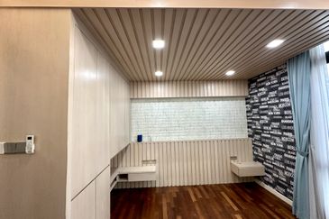 3.5-Storey Terrace for Sale Fields of Gold Villa Senja Rawang, Rawang