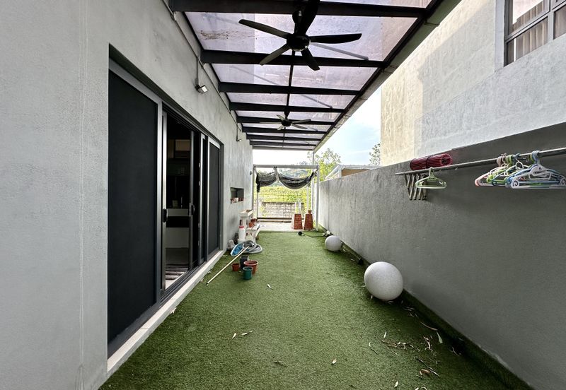 3.5-Storey Terrace for Sale Fields of Gold Villa Senja Rawang, Rawang