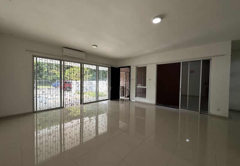 Emerald Garden, Kota Emerald