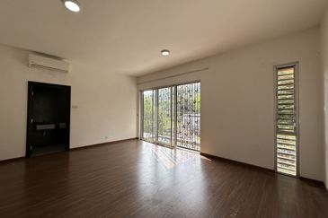 Emerald Garden, Kota Emerald