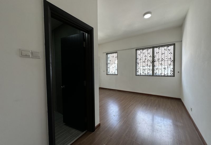 Emerald Garden, Kota Emerald