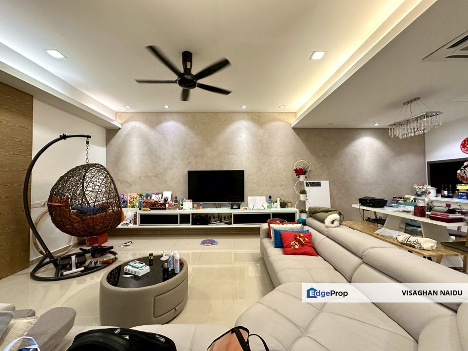 3-Storey Semi-D for Sale Saffron Puteri Heights, Rawang | Well Renovated, Selangor, Rawang