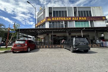 Saujana Rawang - Ground Floor Shoplot For Rent 
