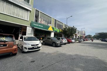 Saujana Rawang - Ground Floor Shoplot For Rent 