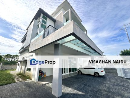 3-Storey Bungalow for Rent Bandar Country Homes Rawang, Selangor, Rawang
