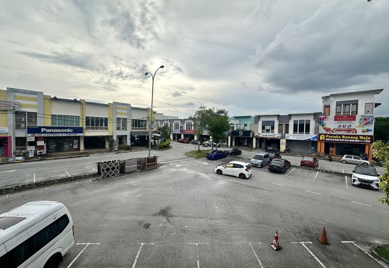 SU Mall Saujana Utama Sg Buloh