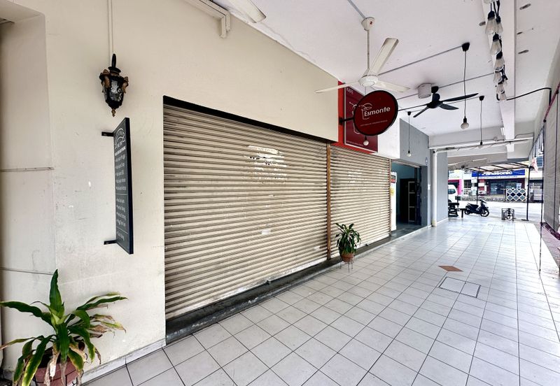 SU Mall Saujana Utama Sg Buloh