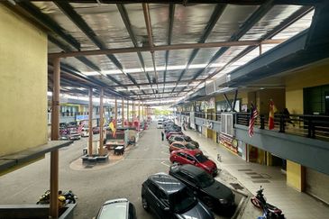 SU Mall Saujana Utama Sg Buloh