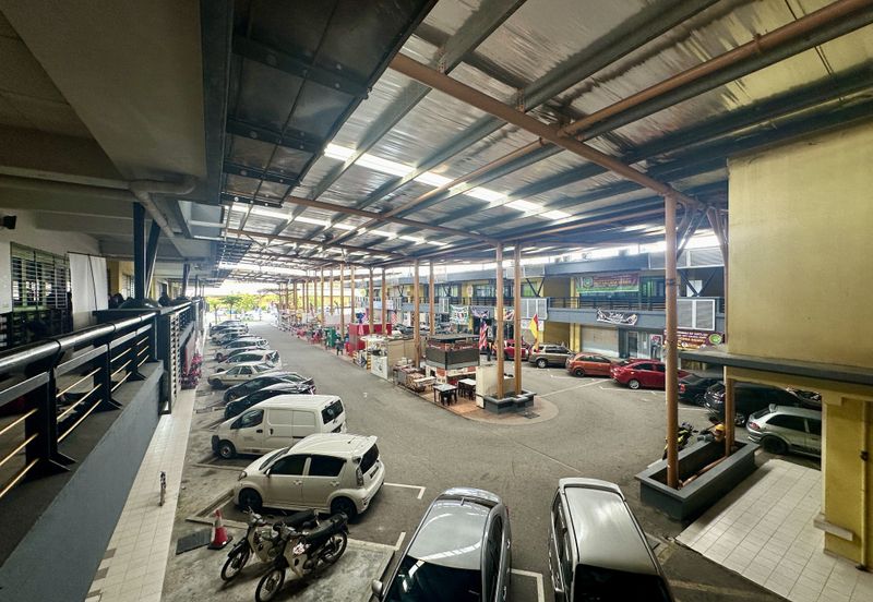 SU Mall Saujana Utama Sg Buloh