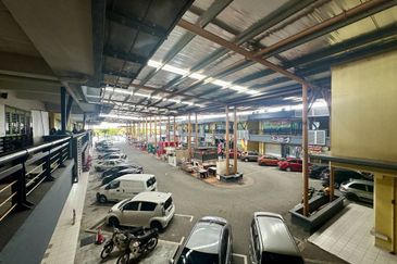 SU Mall Saujana Utama Sg Buloh