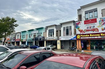 SU Mall Saujana Utama Sg Buloh