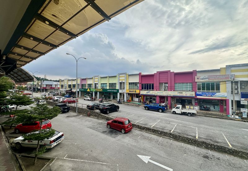 SU Mall Saujana Utama Sg Buloh