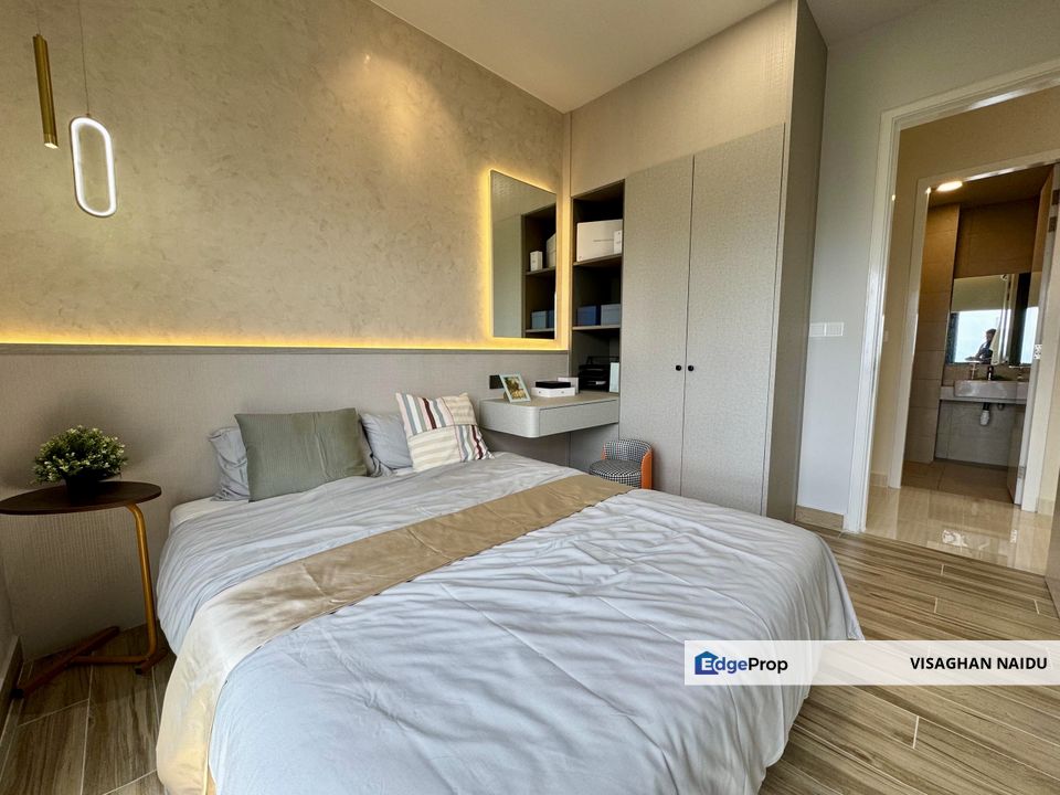 Luxury Serviced Residence for Sale Hampton Height Damansara, Country Heights Damansara, Kuala Lumpur, Country Heights Damansara