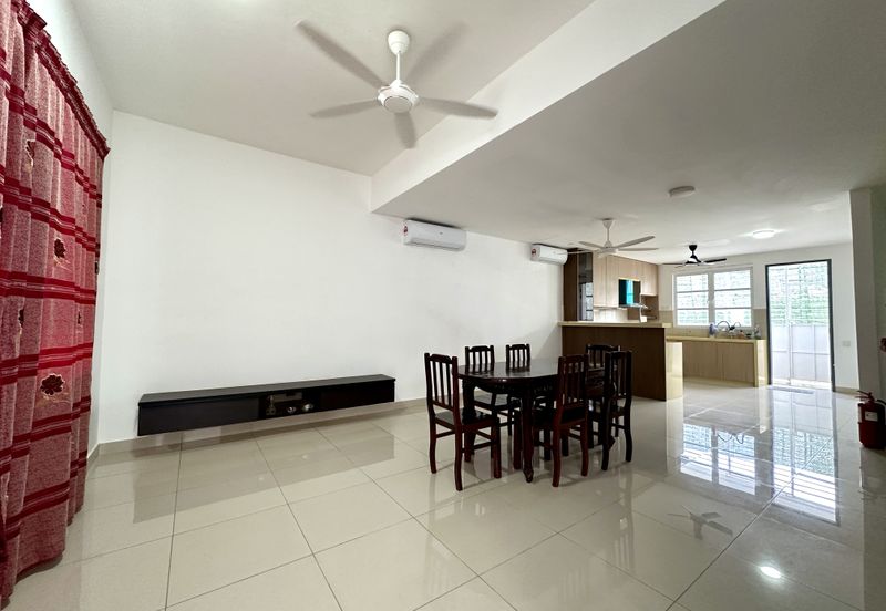 2-Storey Terrace for Sale Taman Templer Rawang | Extra Garden Space