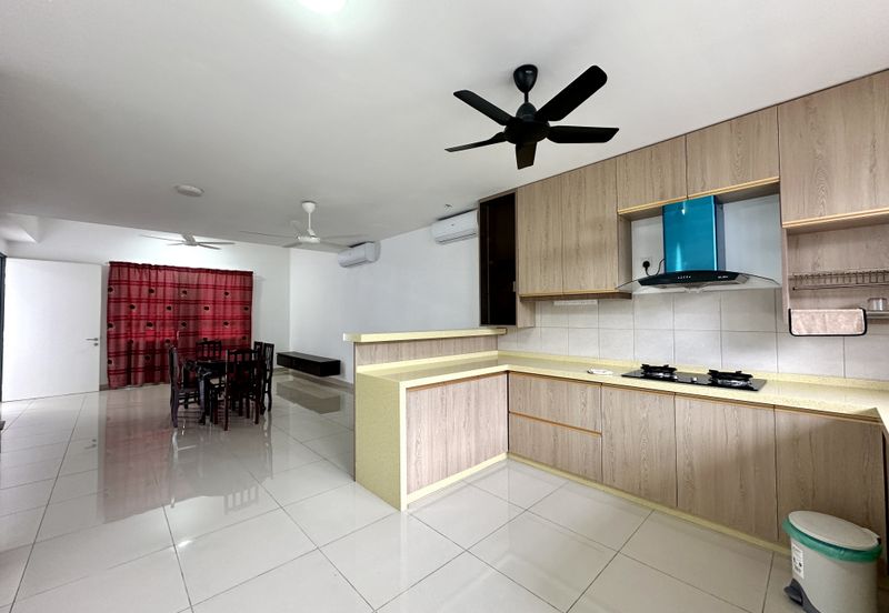 2-Storey Terrace for Sale Taman Templer Rawang | Extra Garden Space
