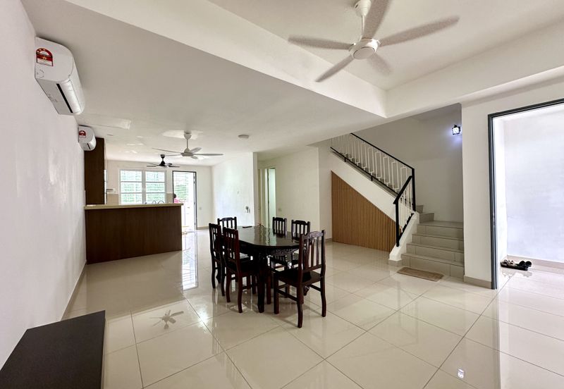 2-Storey Terrace for Sale Taman Templer Rawang | Extra Garden Space