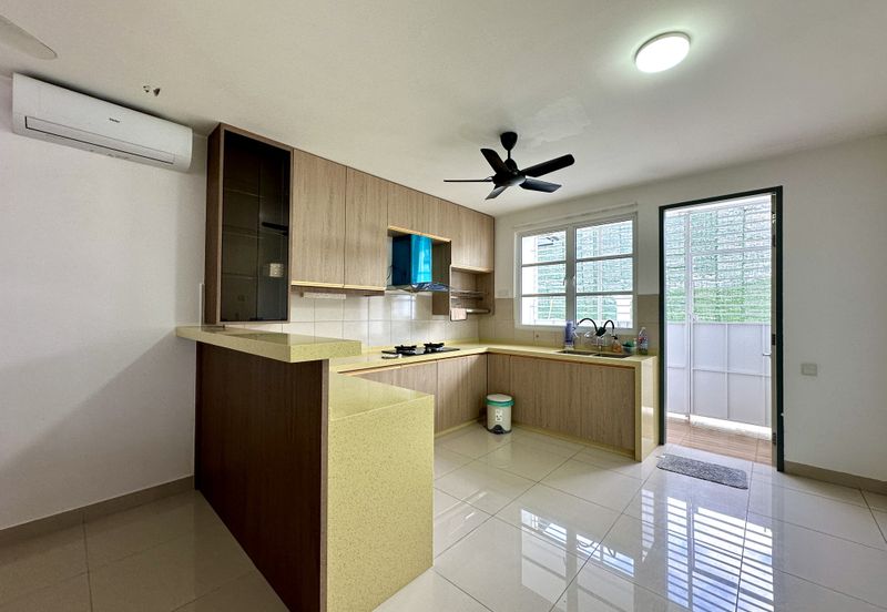 2-Storey Terrace for Sale Taman Templer Rawang | Extra Garden Space