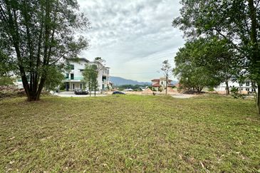 Bungalow land for sale at the peak of Peridot Precinct Kota Emerald East Rawang