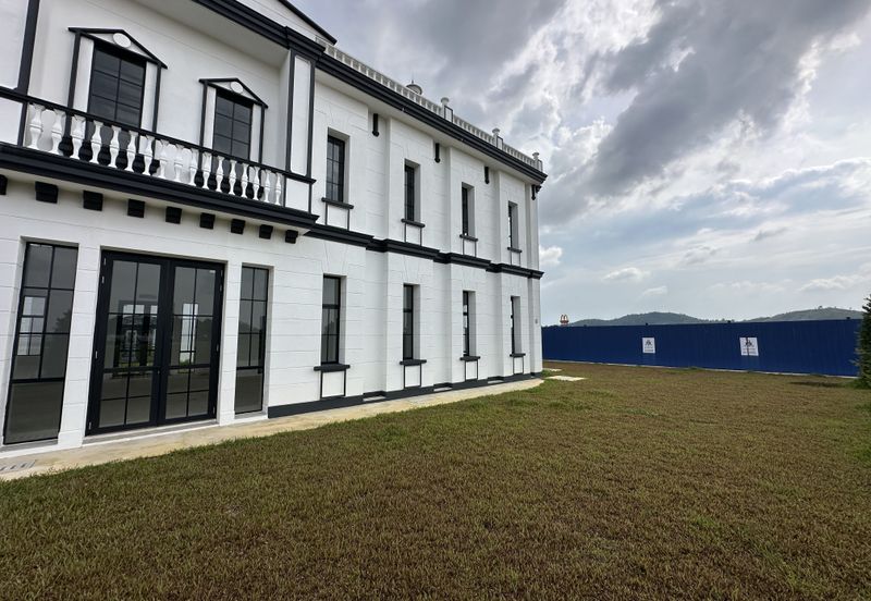 Oxford Square @ Anggun World Rawang - English-Inspired Commercial Hub