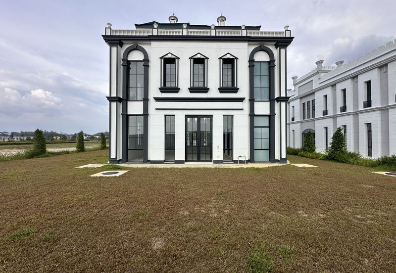 Oxford Square @ Anggun World Rawang - English-Inspired Commercial Hub