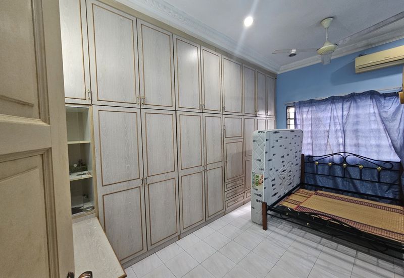 Happy Garden (Taman Gembira)