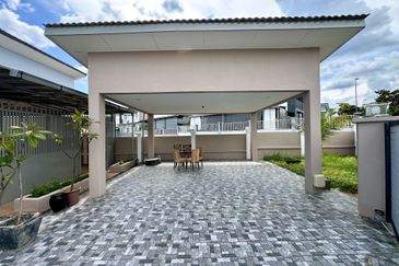 2-Storey Corner-lot Bungalow for Sale Zara Saujana, Rawang