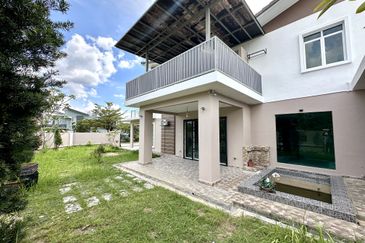 2-Storey Corner-lot Bungalow for Sale Zara Saujana, Rawang