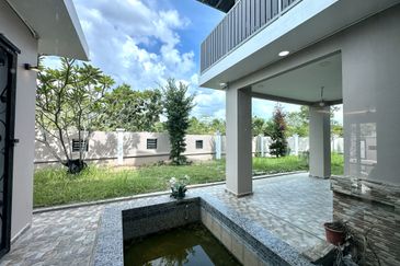 2-Storey Corner-lot Bungalow for Sale Zara Saujana, Rawang