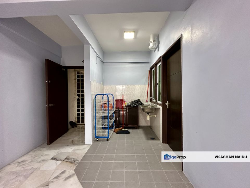 Casa Ria Apartment for Sale Bandar Country Homes w Swimming Pool & Lift, Selangor, Bandar Country Homes