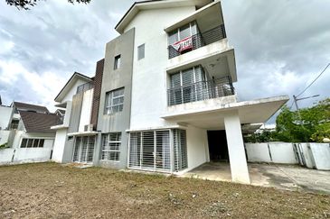 Emerald Garden, Kota Emerald