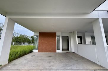 2-Storey Corner Lot with Extra Land at Danau Ceria, Gamuda Gardens