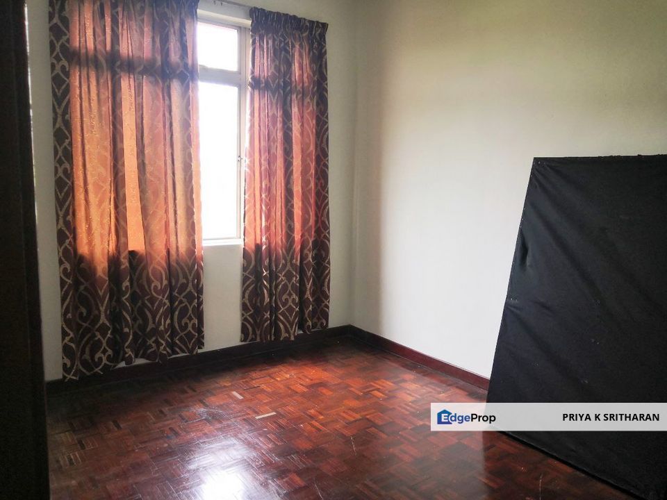 Goodyear Court 10, USJ 15 , with lift near LRT, Selangor, Subang Jaya