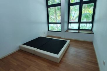 LaCosta, Sunway South Quay