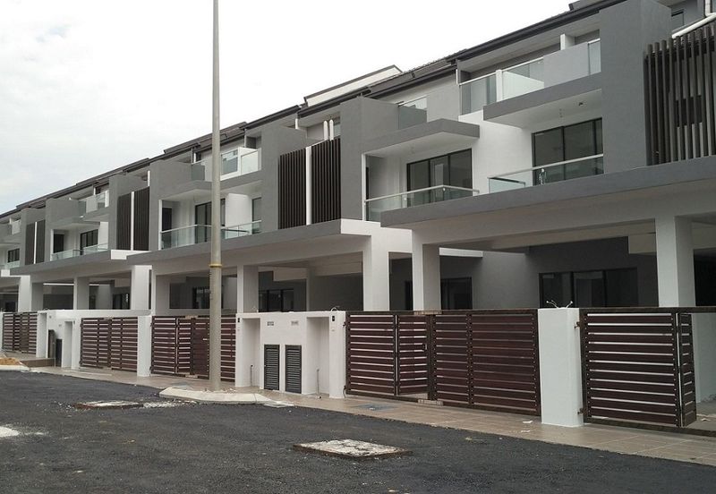 3 storey Corner Laman Bayu Bukit Jalil KL