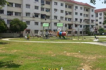 Sri Begonia walk up apartment Bandar Puteri